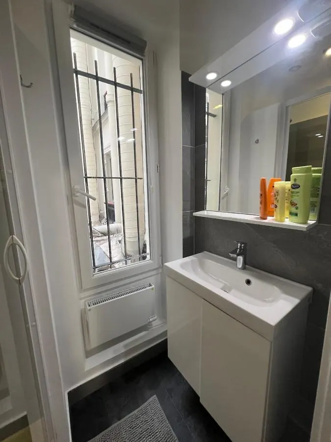 Notre Dame - Stylish Aparthotel